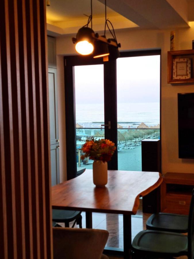 דירות Năvodari Royal Sea View Design Promenada 3 מראה חיצוני תמונה
